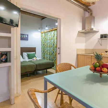 Only 100 Meters From The Barcelona